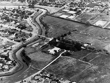 Lockleys land subdivision, Kidman Park Estate in centre, 1973 WTHS LH147z-01