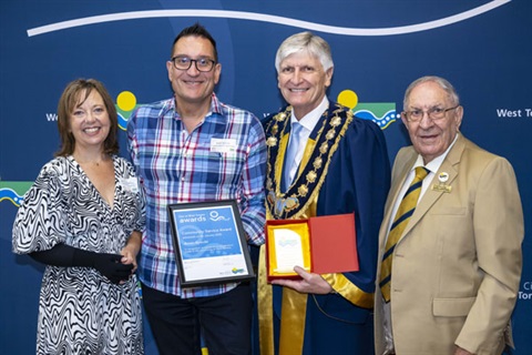 Community-Service-Award-Amin-Ayoubi-with-Monique-Bareham-Mayor-Michael-Coxon-and-Cr-George-Demetriou.jpg